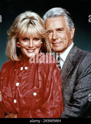 JOHN FORSYTHE and LINDA EVANS in DYNASTY (1981), directed by PHILIP LEACOCK, JEROME COURTLAND and DON MEDFORD. Credit: Aaron Spelling Productions / Album Stock Photo