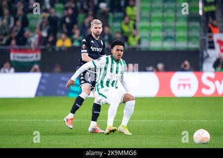 BUDAPEST, HUNGARY - OCTOBER 27: Ryan Mmaee of Ferencvarosi TC controls the  ball during the UEFA Europa League group H match between Ferencvarosi TC  and AS Monaco at Ferencvaros Stadium on October