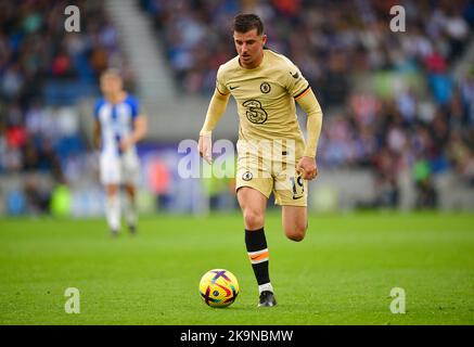 Brighton, UK. 29th Oct, 2022. Mason Mount of Chelsea during the Premier League match between Brighton & Hove Albion and Chelsea at The Amex on October 29th 2022 in Brighton, England. (Photo by Jeff Mood/phcimages.com) Credit: PHC Images/Alamy Live News