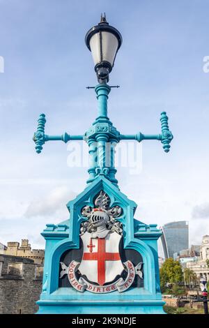 Coat of Arms on Tower Bridge lamp, Tower Bridge Approach, Tower Hill, London Borough of Tower Hamlets, Greater London, England, United Kingdom Stock Photo