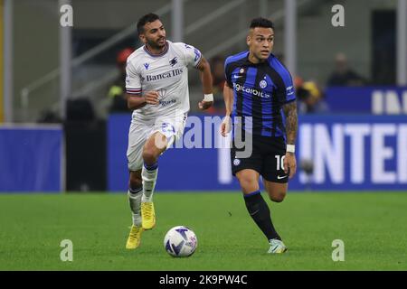 Milan, Italy, 29th October 2022. Lautaro Martinez of FC Internazionale is pursued by Mehdi Leris of UC Sampdoria as he breaks with the ball during the Serie A match at Giuseppe Meazza, Milan. Picture credit should read: Jonathan Moscrop / Sportimage Credit: Sportimage/Alamy Live News Stock Photo