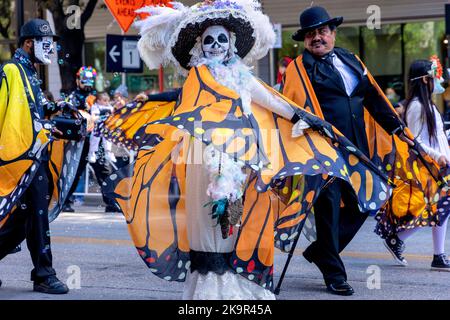 Viva la Vida Day of the Dead (Dia de los Muertos) Parade in Austin, Texas hosted by the Mexicarte Museum. Stock Photo