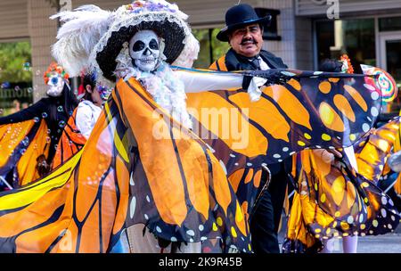 Viva la Vida Day of the Dead (Dia de los Muertos) Parade in Austin, Texas hosted by the Mexicarte Museum. Stock Photo