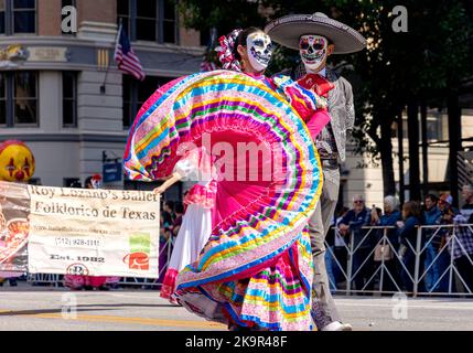 Viva la Vida Day of the Dead (Dia de los Muertos) Parade in Austin, Texas hosted by the Mexicarte Museum. Stock Photo