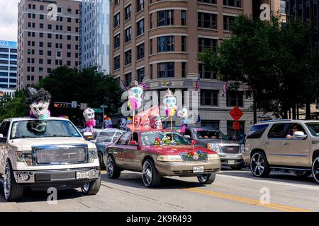 Viva la Vida Day of the Dead (Dia de los Muertos) Parade in Austin, Texas hosted by the Mexicarte Museum. Stock Photo