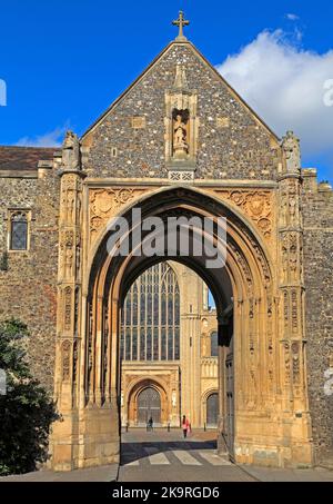 Norwich, Erpingham Gate, medieval, gateway to Cathedral, Norfolk, England, UK Stock Photo