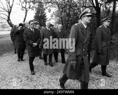 A meeting of the traditional associations of the Waffen- SS to honour their dead of the 6th SS Division North on 14. 11. 1971 in Hunrueck was Stock Photo