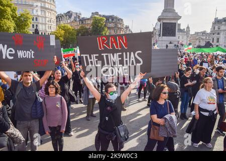 London, UK. 29th October 2022. Iranians and other protesters continue to gather in Trafalgar Square demanding justice for Mahsa Amini and other victims of the Iranian regime, and freedom for Iran. Credit: Vuk Valcic/Alamy Live News Stock Photo