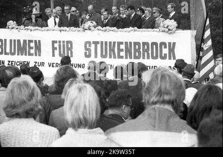 Left and peace movement committed flowers for Stukenbrock at the graves of Soviet war victims of the Nazi regime as a sign of reconciliation here on Stock Photo