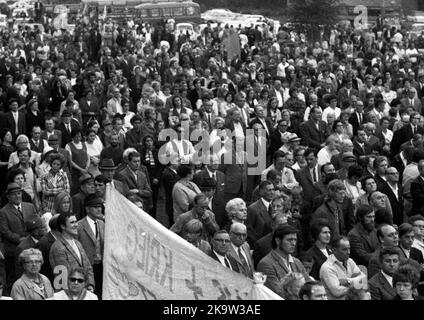 Left and peace movement committed flowers for Stukenbrock at the graves of Soviet war victims of the Nazi regime as a sign of reconciliation here on Stock Photo