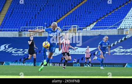 St Andrews Stadium, Birmingham Oct 2022 Libby Smith (Birmingham no 9 ) controls ball during Women's Championship match WSL2 between Birmingham City & Sheffield United (Karl Newton/SPP (Sport Press Photo)) Credit: SPP Sport Press Photo. /Alamy Live News Stock Photo