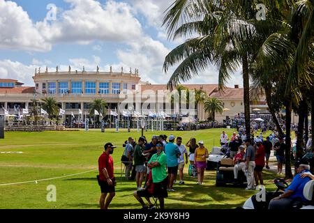 Miami, FL, United States. 30th October 2022. Sunday finals of LIV Golf Team Championship Miami at Trump National Doral Miami, Doral, Florida Sunday, October 30, 2022. Credit: Yaroslav Sabitov/YES Market Media/Alamy Live News Stock Photo