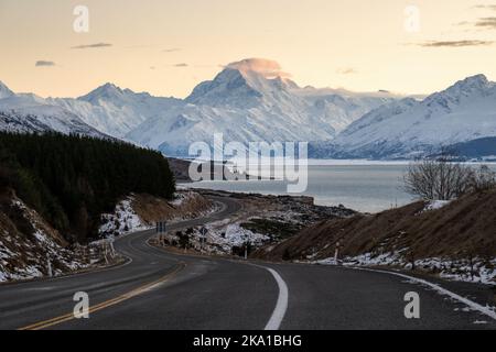 Road leading to Mt Cook at sunrise, South Island. Stock Photo