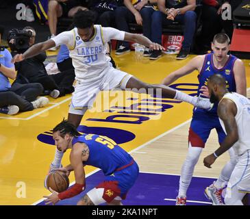 Denver Nuggets' Aaron Gordon (50) drives toward the basket as Houston ...