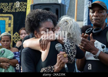 London, UK. 29th October, 2022. Marcia Rigg (l), sister of Sean Rigg, embraces Carole Duggan (r), aunt of Mark Duggan, in Trafalgar Square before the annual United Families & Friends Campaign (UFFC) procession to Downing Street in remembrance of family members and friends who died in police custody, in prison, in immigration detention or in secure psychiatric hospitals. Sean Rigg, 40, died on 21 August 2008 while in police custody at Brixton police station. Mark Duggan, 29, was shot dead by Metropolitan Police officers in Tottenham on 4 August 2011. There have been 1,838 deaths in police custo Stock Photo