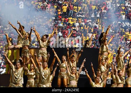 GUAYAQUIL,  EQUADOR, 29.10.2022 - Taça da Copa Libertadores, é vista momentos antes da partida entre Flamengo e Athletico, pela Final da Copa Libertadores 2022, no Estádio Monumental Isidro Romero Carbo neste sábado 29. Foto: Ariel Ochoa/API/DiaEsportivo/Pressinphoto Stock Photo