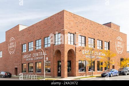 Great Central Brewing Company is located in the heart of Chicago's Brewing District where guests can do fresh beer tastings. Stock Photo