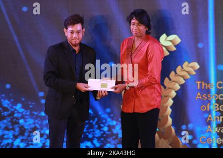 Kolkata, India. 29th Oct, 2022. (10/29/2022) Former Indian Women Cricketer Jhulan Goswami during CAB annual award Ceremony at the Netaji Indoor Stadium in Kolkata, India on October 29, 2022. (Photo by Dipa Chakraborty/Pacific Press/Sipa USA) Credit: Sipa USA/Alamy Live News Stock Photo