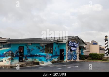 Augusta, Ga USA - 07 19 21: Colorful artistic Seafood restaurant Wrightsboro road Stock Photo