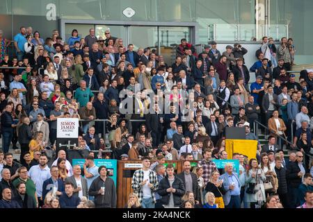 Ascot, Berkshire, UK. 29th October, 2022. A busy day at Ascot Races. Credit: Maureen McLean/Alamy Stock Photo