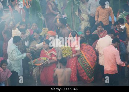 Santiniketan, West Bengal, India. 31st Oct, 2022. Chhath puja is dedicated to the sun god Surya. The festival is called 'Chhath' because it means the number 6 in Hindi or Nepali. The festival is celebrated on the 6th day of the month of Hindu month Karthika. Chhath Puja is one of the most major festivals of India. This festival is celebrated in most parts of Bihar, Uttar Pradesh and also in some parts of Bengal. The festival starts in the month of Kartika on its sixth day. The festival lasts for four days and is dedicated to worshipping Lord Sun for seeking his blessing and praying for keepi Stock Photo