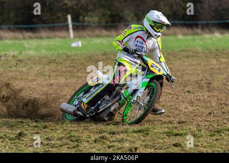 Scott Ryan racing in grasstrack motorcycle race. Donut Meeting event organised by Southend & District Motorcycle Club, Essex, UK. Upright solo class Stock Photo