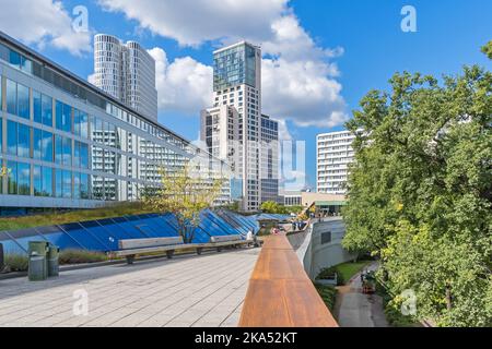 Berlin, Germany - September 4, 2022: Walk-on terrace of the shopping center Bikini-Haus at  the Zoo and the skyline of Breitscheidplatz with Upper Wes Stock Photo