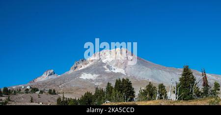 View of Oregon's Mt Hood Stock Photo - Alamy