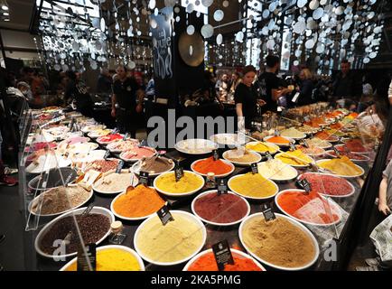 Paris, France. 31st Oct, 2022. People visit the 27th Salon du Chocolat at the Versailles Expo in Paris, France, Oct. 31, 2022. The 27th Salon du Chocolat (chocolate fair) was held from Oct. 28 to Nov. 1. Credit: Gao Jing/Xinhua/Alamy Live News Stock Photo