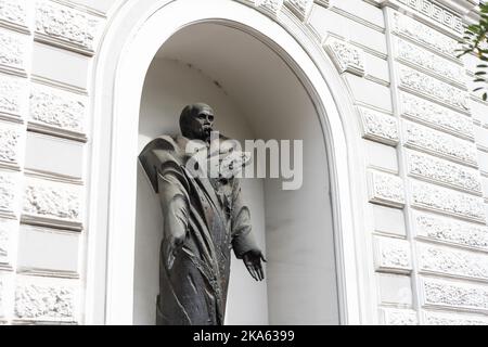 Kyiv, Ukraine - October 1, 2022: Monument to Taras Shevchenko near National Museum of Taras Shevchenko in Kyiv Stock Photo