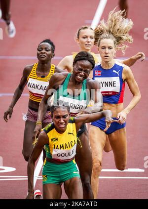 Tokyo, Japan 20210730. Norway's Hedda Hynne (t.h.) in action in the 800 meters for women in athletics where she qualified for Saturday's semi-final with the third best time in her Olympic heat at the Olympic Stadium on Friday during the Olympics in Tokyo. She ran in until 2.00.11. F.v. Halimah Nakaayi from Uganda, Natoya Goule from Jamaica, Noelie Yarigo from Benegal and Katharina Trost from Germany (back). Photo: Lise Ã…serud / NTB  Stock Photo