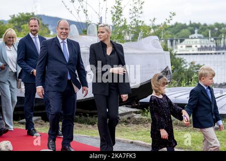 Oslo 20220622. Crown Prince Haakon of Norway, Prince Albert II, Princess Charlene of Monaco, and the children (left) Princess Gabriella and twin brother Jacques during the opening of the exhibition 'Sailing the Sea of Science' at the Fram Museum in Oslo. Photo: Javad Parsa / NTB  Stock Photo