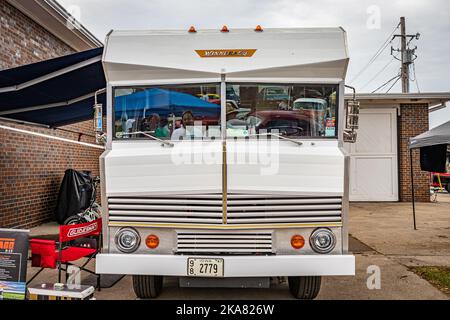 Des Moines, IA - July 01, 2022: High perspective front view of a 1967 Winnebago F17 Motorhome at a local car show. Stock Photo