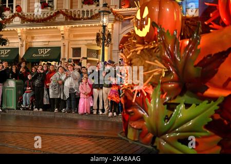 Paris, France. 31st Oct, 2022. Disney Halloween evenings held at Disneyland Park in Chessy, France on Oct. 31, 2022. (Photo by Lionel Urman/Sipa USA) Credit: Sipa USA/Alamy Live News Stock Photo