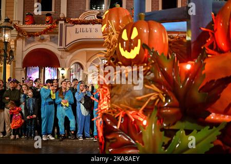 Paris, France. 31st Oct, 2022. Disney Halloween evenings held at Disneyland Park in Chessy, France on Oct. 31, 2022. (Photo by Lionel Urman/Sipa USA) Credit: Sipa USA/Alamy Live News Stock Photo