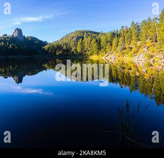 Black Elk Peak Reflecting on Horsethief Lake, Custer State Park, South Dakota, USA Stock Photo