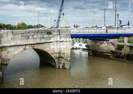 View of the Bridge over the River Stour, Sandwich, Kent, England, UK Stock Photo