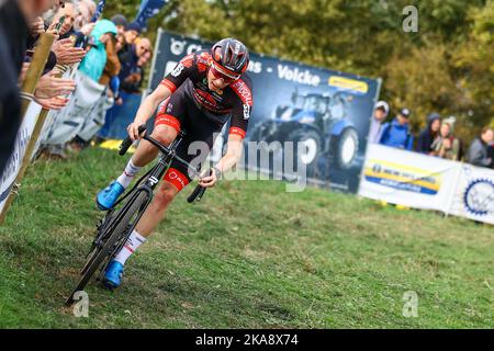 Melden, Belgium, 01 November 2022. Belgian Michael Vanthourenhout pictured in action during the men's race during the Koppenbergcross, the first race (out of eight) of the X2O Badkamers trophy, in Melden, on Tuesday 01 November 2022. BELGA PHOTO DAVID PINTENS Stock Photo