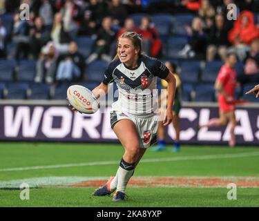 Tara Jones England celebrates her try during the Women's Rugby League World Cup 2021 match England Women vs Brazil Women at Headingley Stadium, Leeds, United Kingdom, 1st November 2022  (Photo by Mark Cosgrove/News Images) Stock Photo