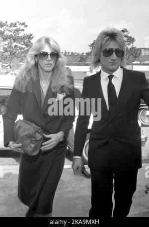 Rod Stewart and Alana Hamilton at David Jansen Funeral Service on ...