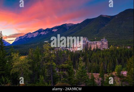 Sunrise over Fairmont Banff Springs Hotel in Rocky Mounatins, Canada Stock Photo