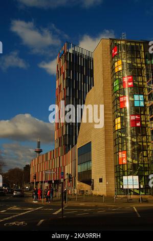 Headquarters of the Kreditanstalt fuer Wiederaufbau (KfW) in Frankfurt in the evening winter sun. The federal bank for subsidies and development aid. Stock Photo