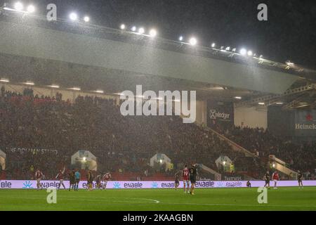 Heavy rain falls during the Sky Bet Championship match Bristol City vs Sheffield United at Ashton Gate, Bristol, United Kingdom. 1st Nov, 2022. (Photo by Gareth Evans/News Images) in Bristol, United Kingdom on 11/1/2022. (Photo by Gareth Evans/News Images/Sipa USA) Credit: Sipa USA/Ģ����ý Live News Stock Photo