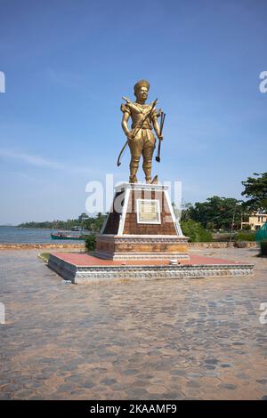 Statue of Sdech Korn (Srei Chettha II) King of Cambodia at the Fishing Village Crab Market in Kep Cambodia Stock Photo