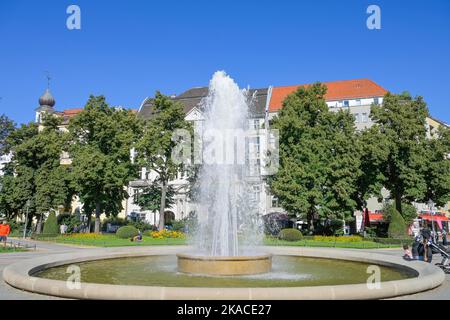 Brunnen, Viktoria-Luise-Platz, Schöneberg, Berlin, Deutschland Stock Photo