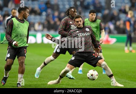 Glasgow, Scotland, 1st November 2022.  Dusan Tadic of Ajax before the UEFA Champions League match at Ibrox Stadium, Glasgow. Picture credit should read: Neil Hanna / Sportimage Stock Photo