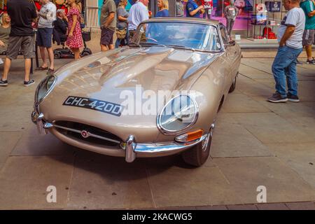 Jaguar 'E' Type, 1966 on display in Gloucester city centre Stock Photo