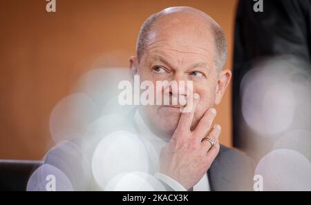 Berlin, Germany. 02nd Nov, 2022. Chancellor Olaf Scholz (SPD) attends the Federal Cabinet meeting at the Chancellor's Office. Credit: Kay Nietfeld/dpa/Alamy Live News Stock Photo