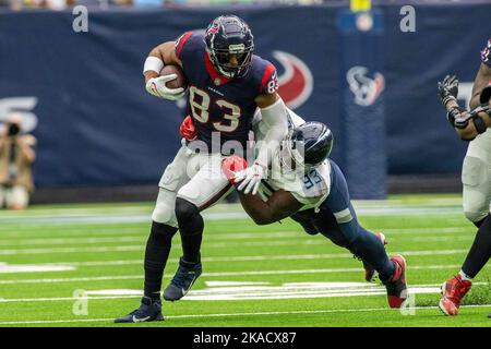 Houston Texans tight end O.J. Howard (83) warms up before an NFL