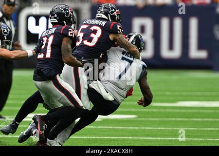 Houston Texans linebacker Blake Cashman (53) sacks Tennessee Titans quarterback Malik Willis (7) during the NFL Football Game between the Tennessee Ti Stock Photo